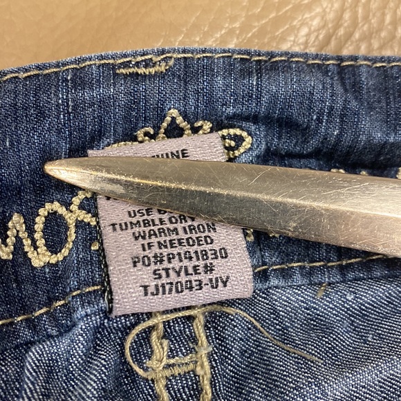 Almost Famous Jeans - Size 7 - Picture 6 of 11